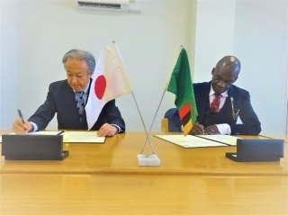 photo1